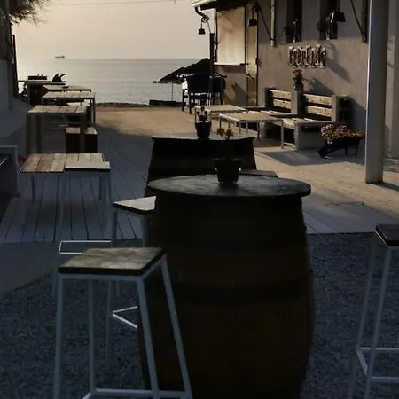 Mare / Piscina / Mare Apartment *