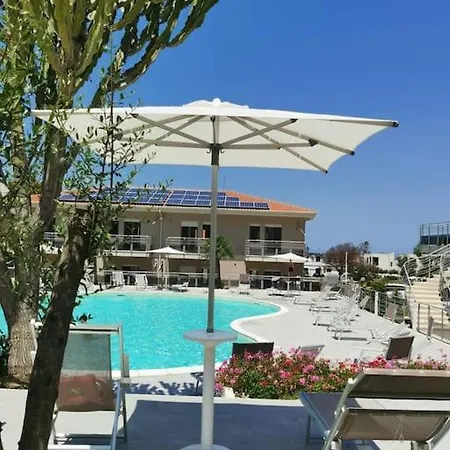 Mare / Piscina / Mare Apartment Zambrone